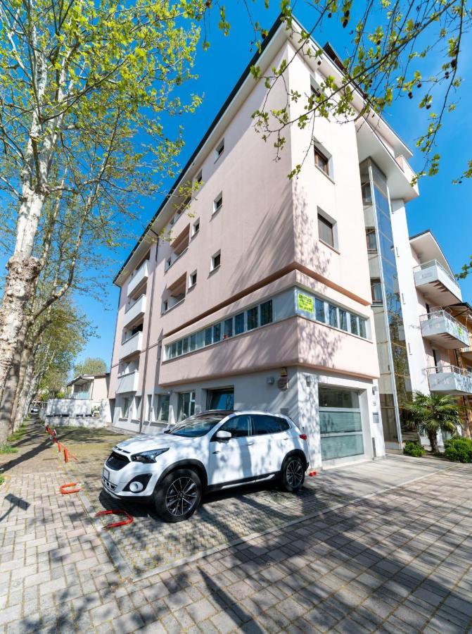 Residence Alessandra Cesenatico Exterior photo